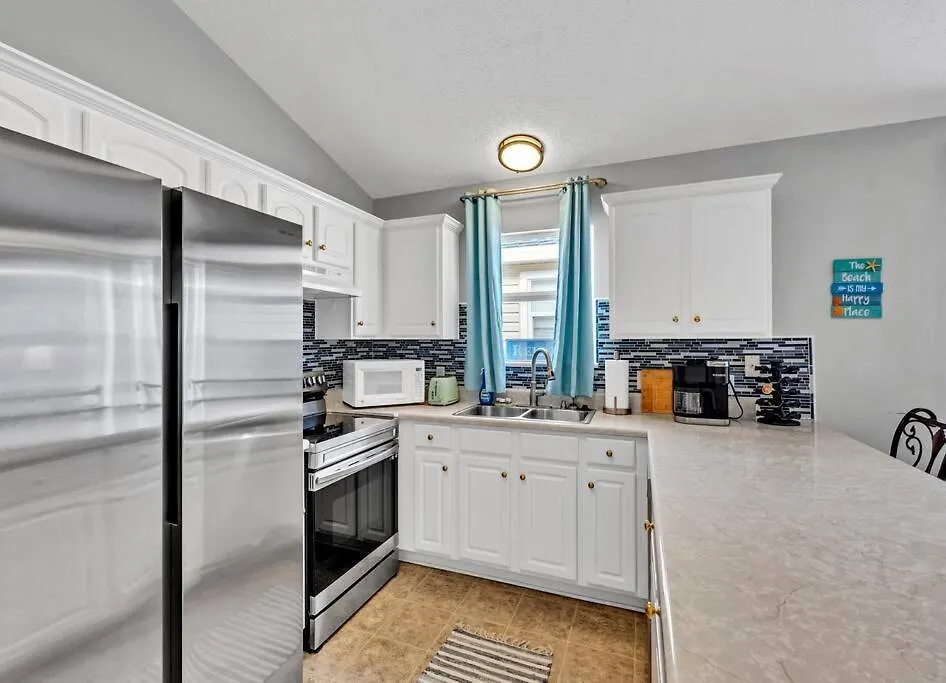 Walk 2 2Pools & Beach Front Back Covered Area Kids Rm Panama City Beach Holiday home